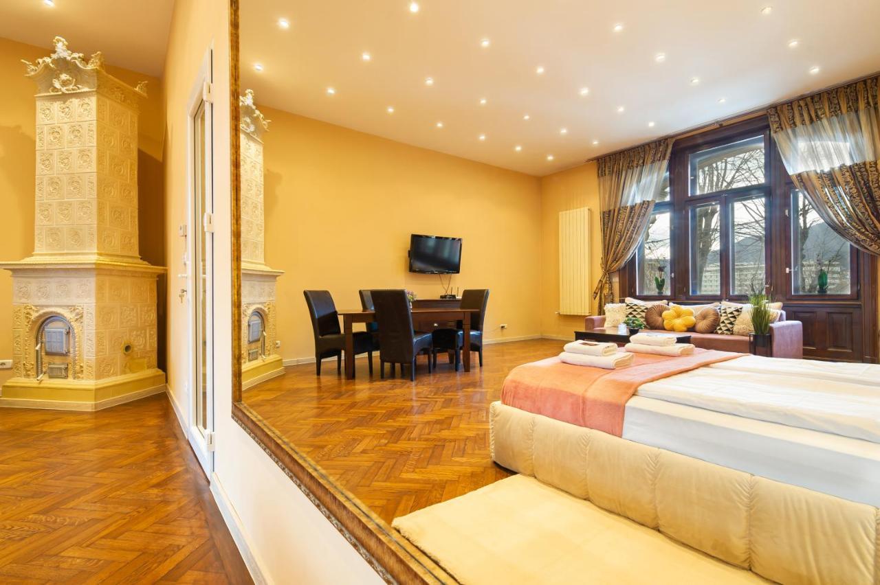 Central Park Residence Брашов Екстер'єр фото